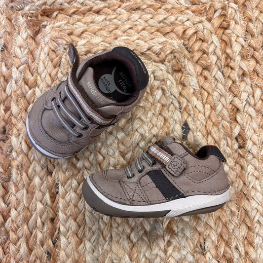 Tan Artie Velcro Shoes