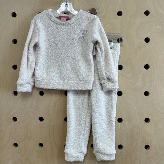 Cream Fleece Joggers Outfit