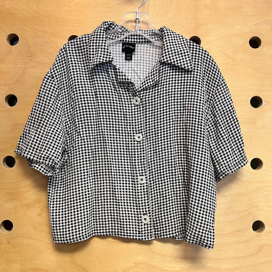 B/W Gingham Button Up