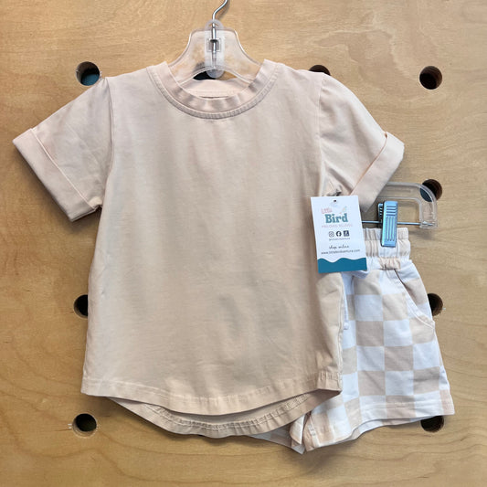 Beige & Checkered Outfit