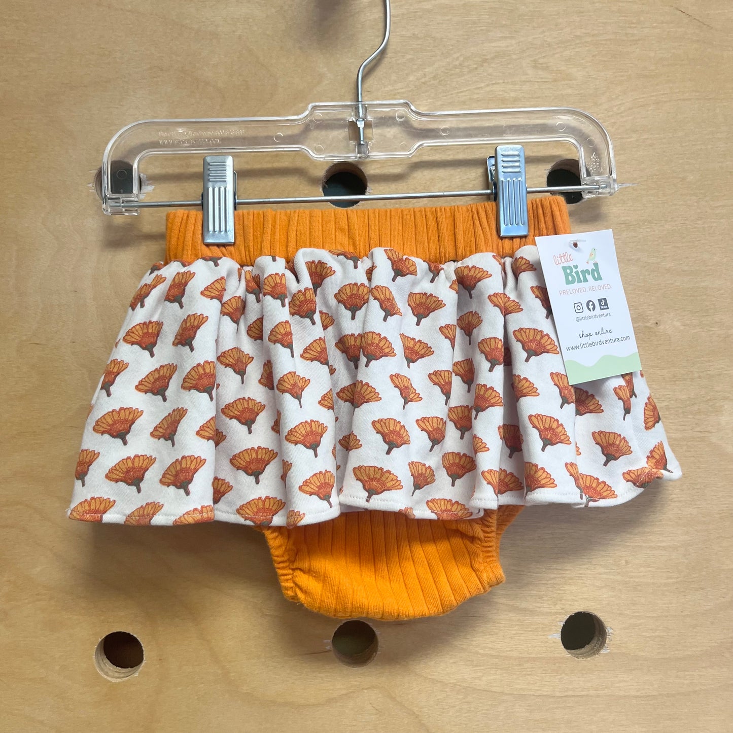 Organic Orange/White Flower Bloomers