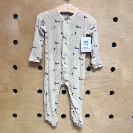Cream Dogs Magnetic Modal Footies