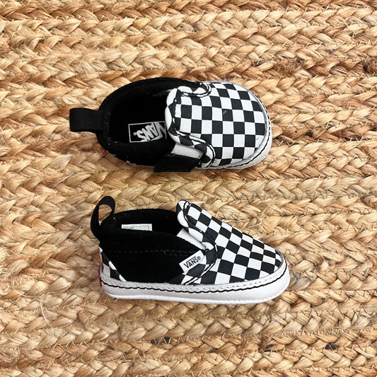 B&W Checkered Crib Walkers