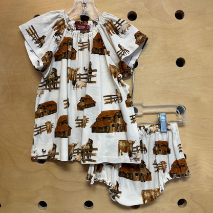 Cream Barnyard Horses Outfit