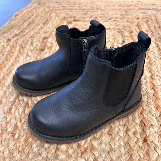 Black Leather Zippered Ankle Boots