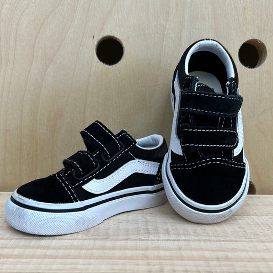 Black & White Velcro Sneakers