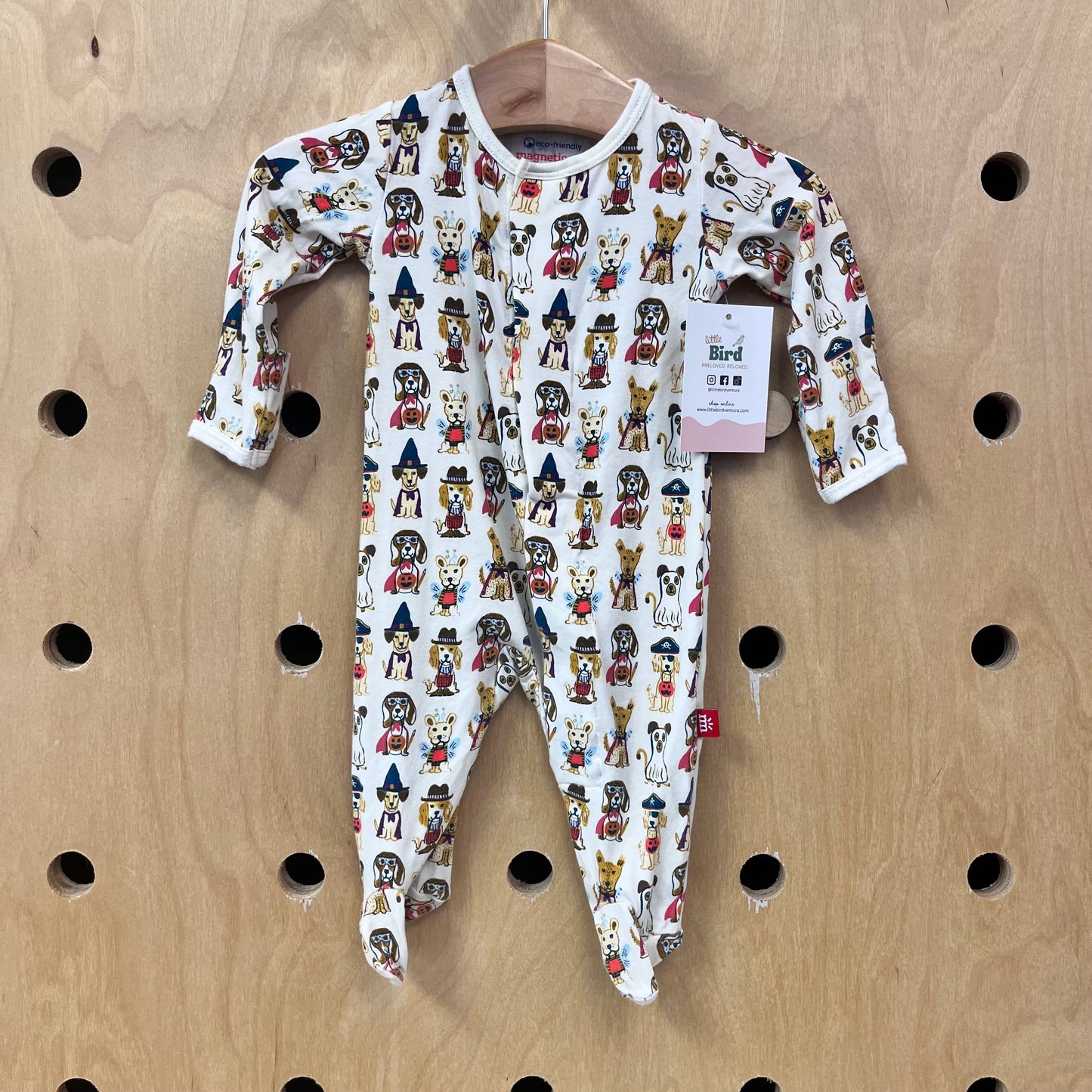 Organic Cream Halloween Dogs Magnetic Footies