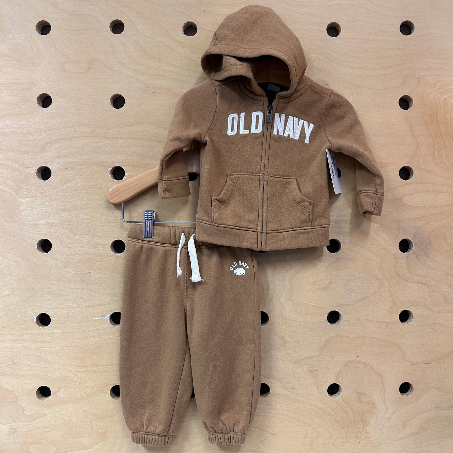 Brown Logo Fleece Outfit