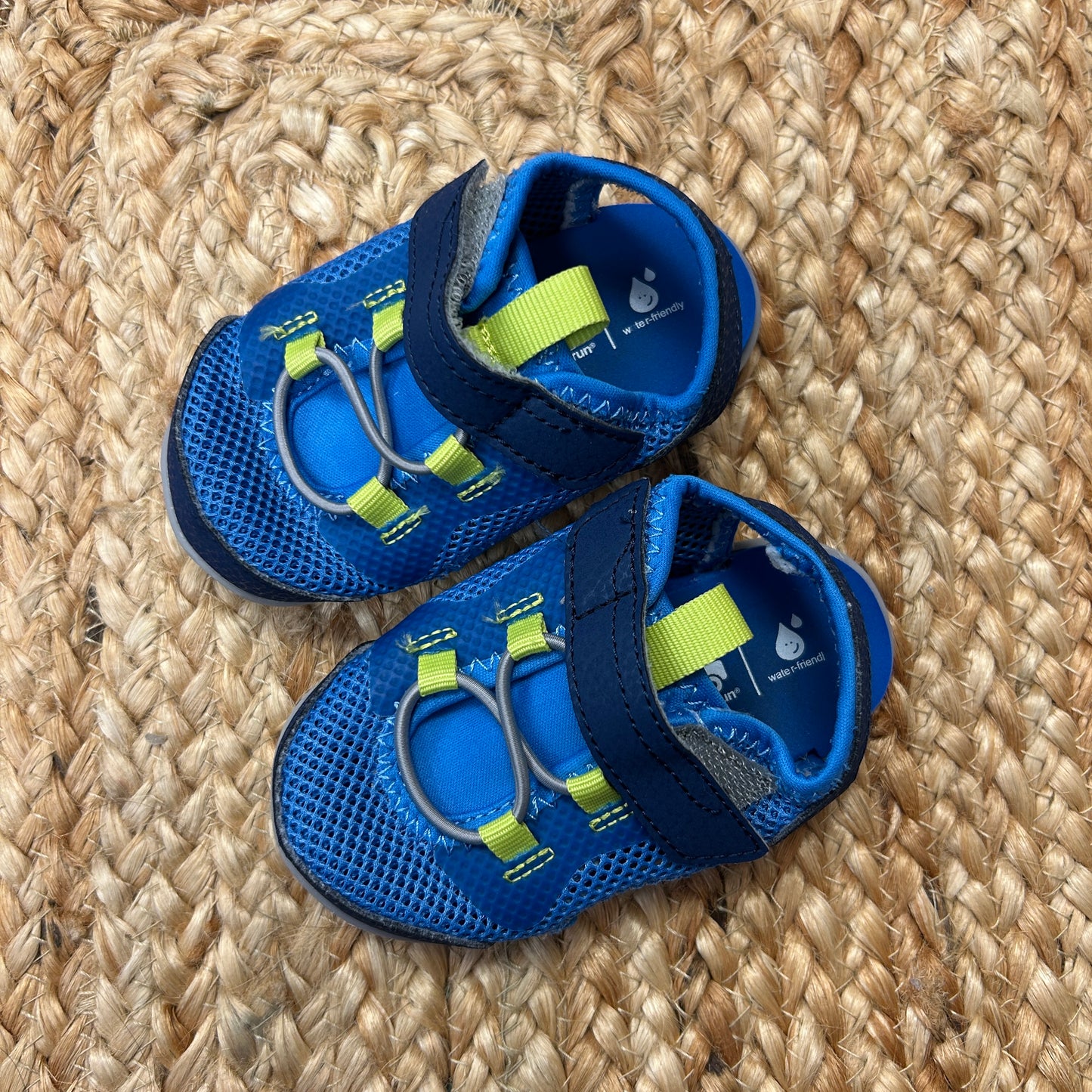 Blue Aven Velcro Watershoes