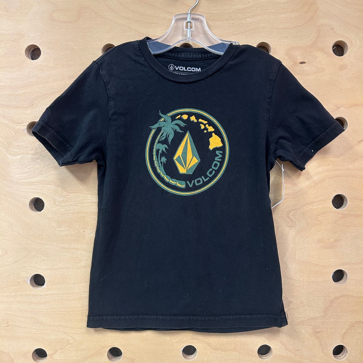 Black Hawaiian Islands Tee