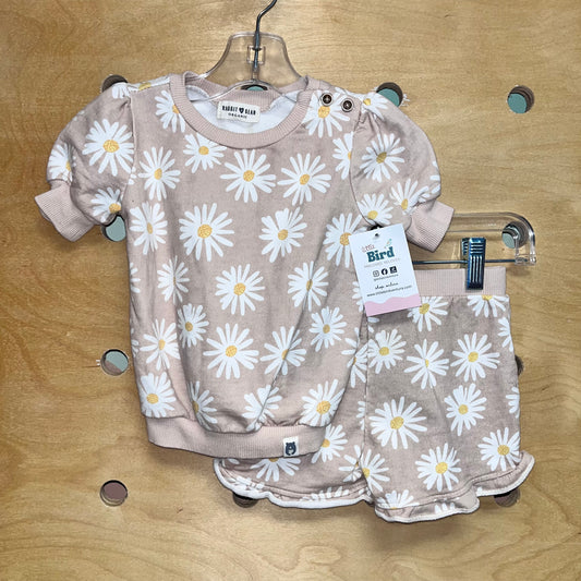 Organic Pink Daisies Outfit