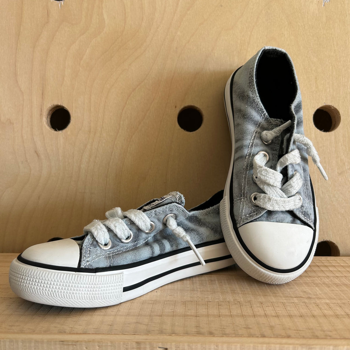 Grey Tie Die Low Tops