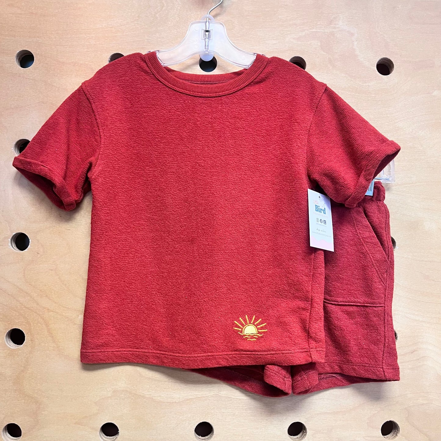 Red Sun Outfit