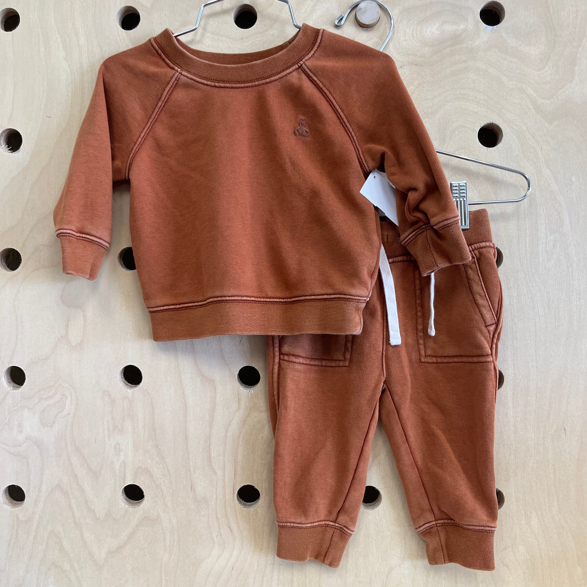 Orange Sweatshirt & Jogger Set