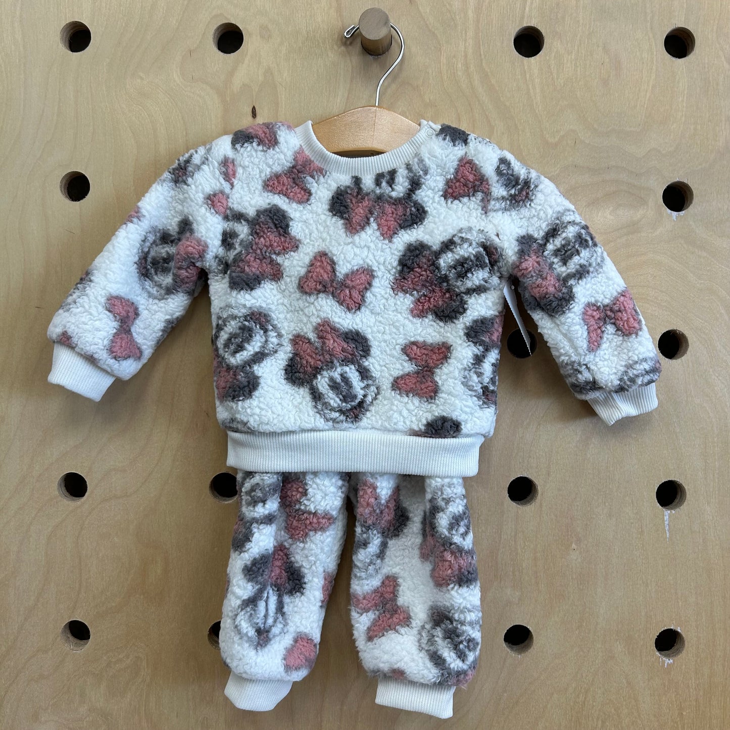 Cream Fleece Minnie Outfit