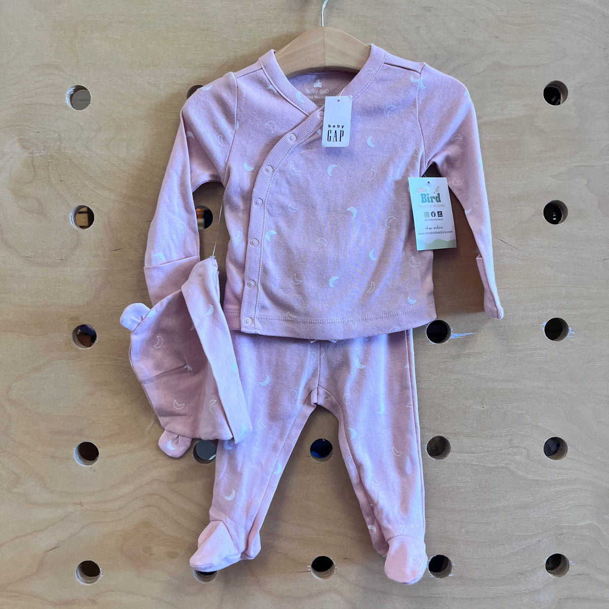 3pc. Pink Moons Outfit/Hat NEW!!