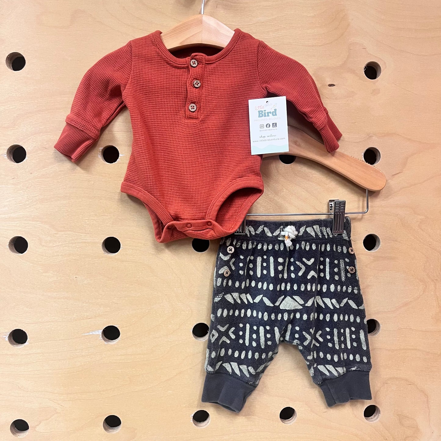 Rust Waffle & Grey Patterned Outfit