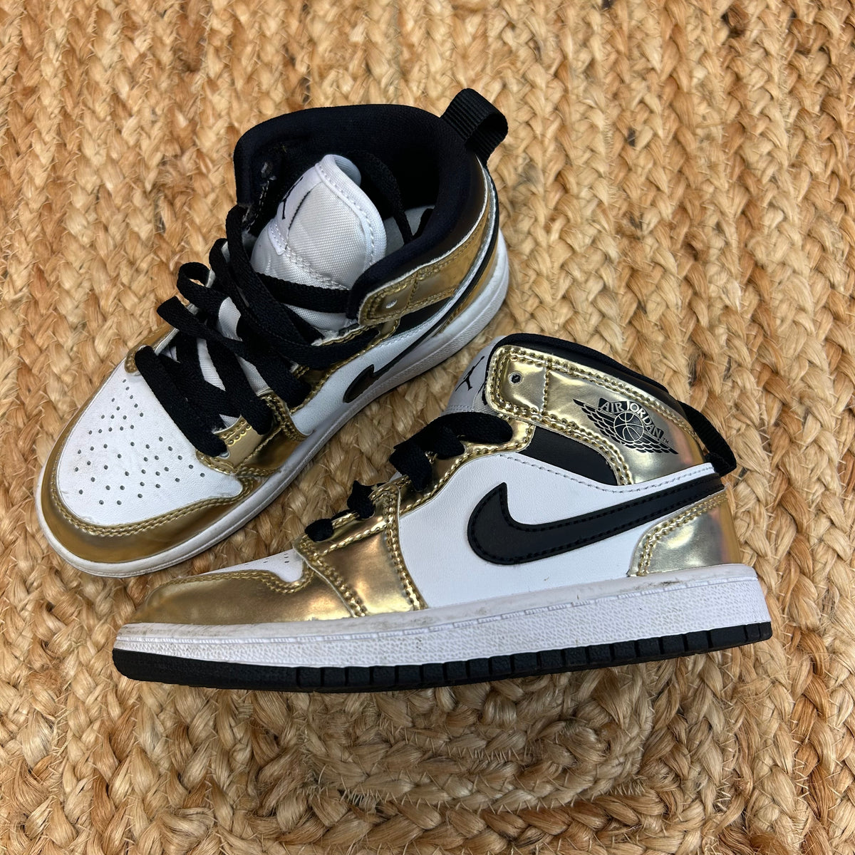 Jordans Mid 1 Metallic Gold Sneakers