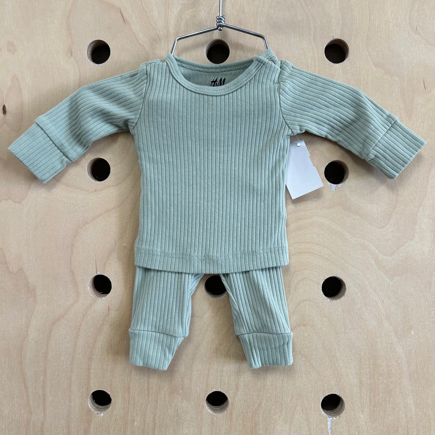 Green Organic Ribbed Outfit