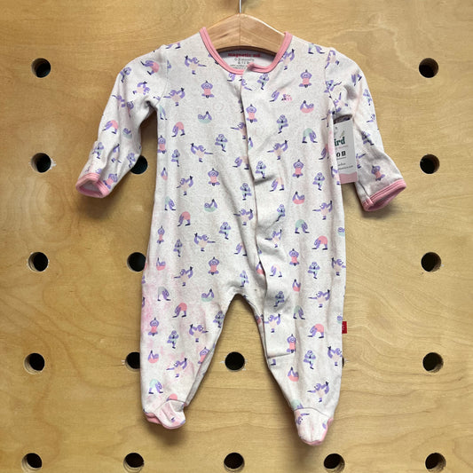 Magnetic Organic Sloth Yogis Footies
