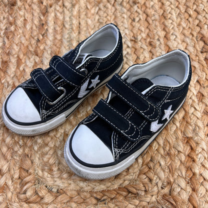 B&W Star Velcro Low Top Shoes