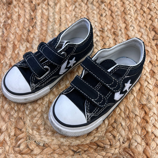 B&W Star Velcro Low Top Shoes