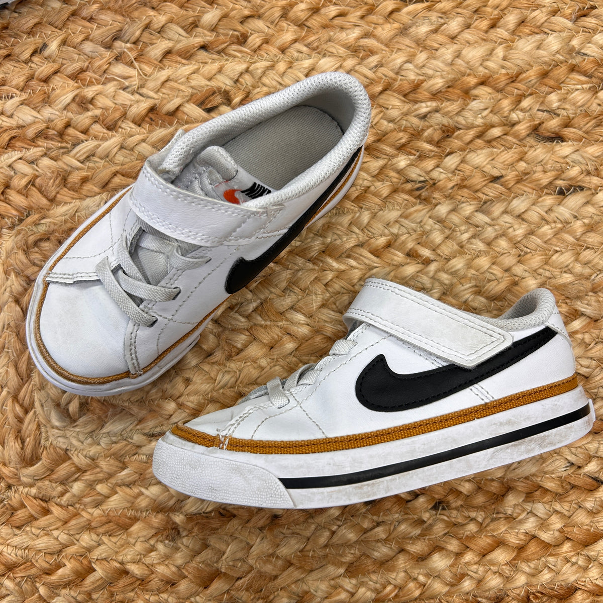 White Court Legacy Sneakers