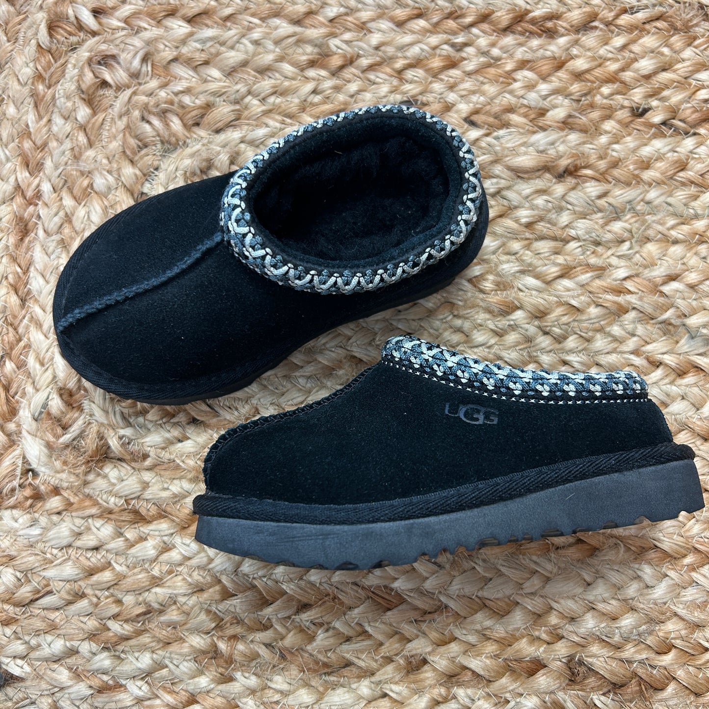Black Tasman Slip-On Slippers