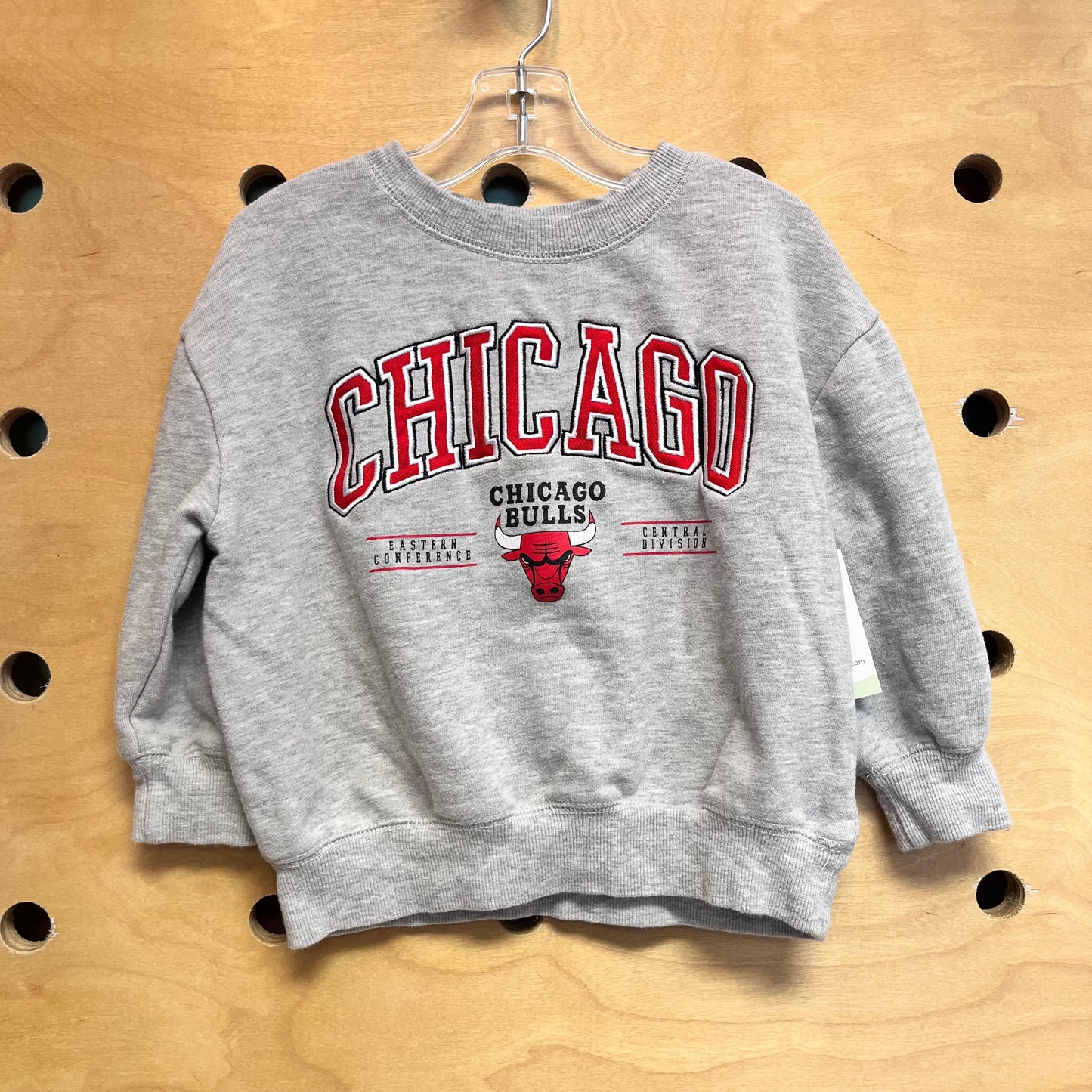 Grey Embroider 'Chicago' Bulls Pullover