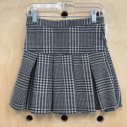 B+W Houndstooth Skirt