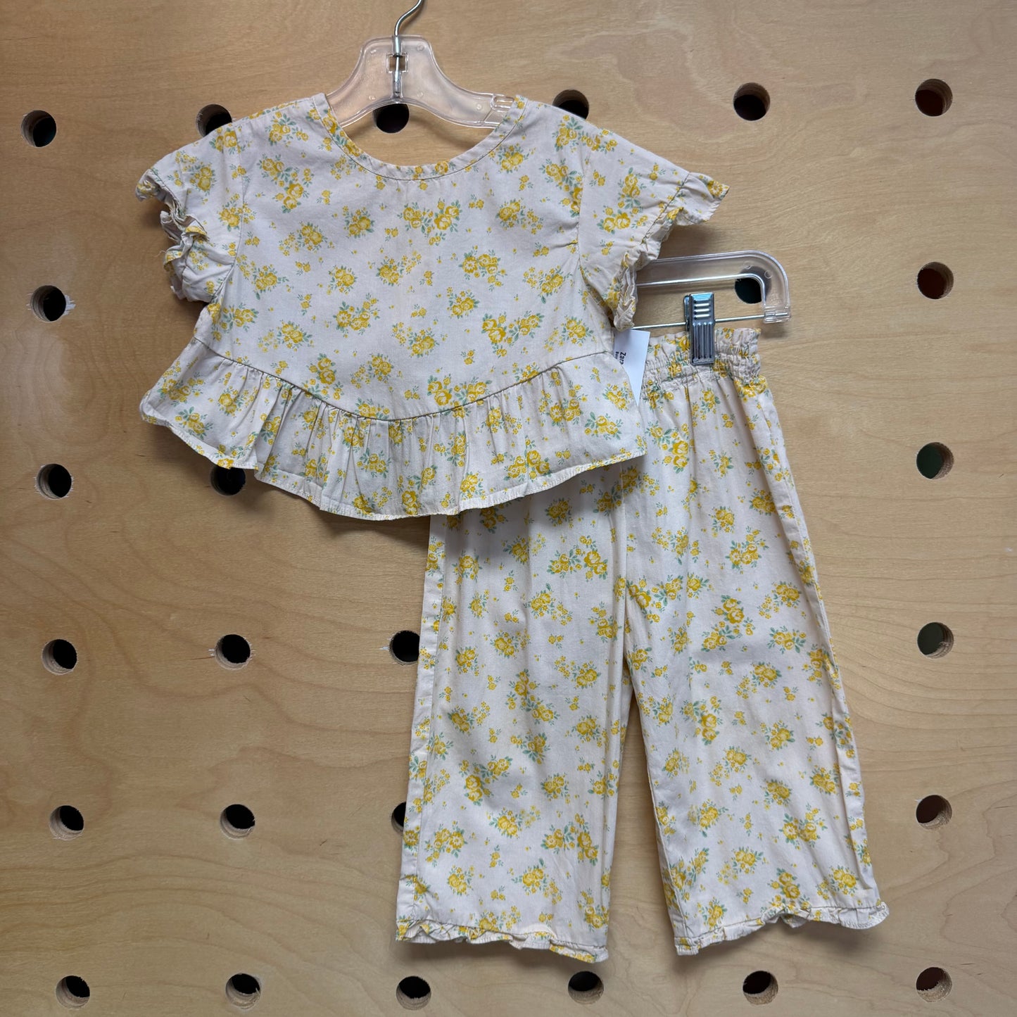 Beige & Yellow Outfit