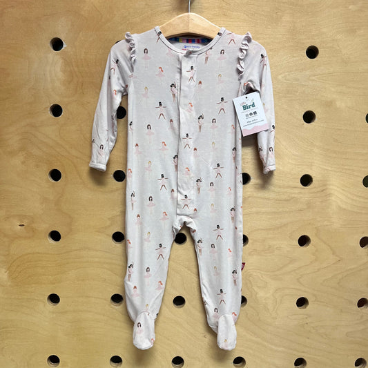 Magnetic Ballerinas Bamboo Footies