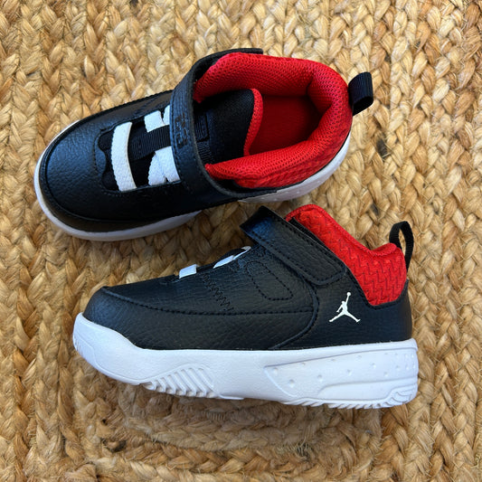 Black/Red Jordan Max Aura Sneakers NEW!
