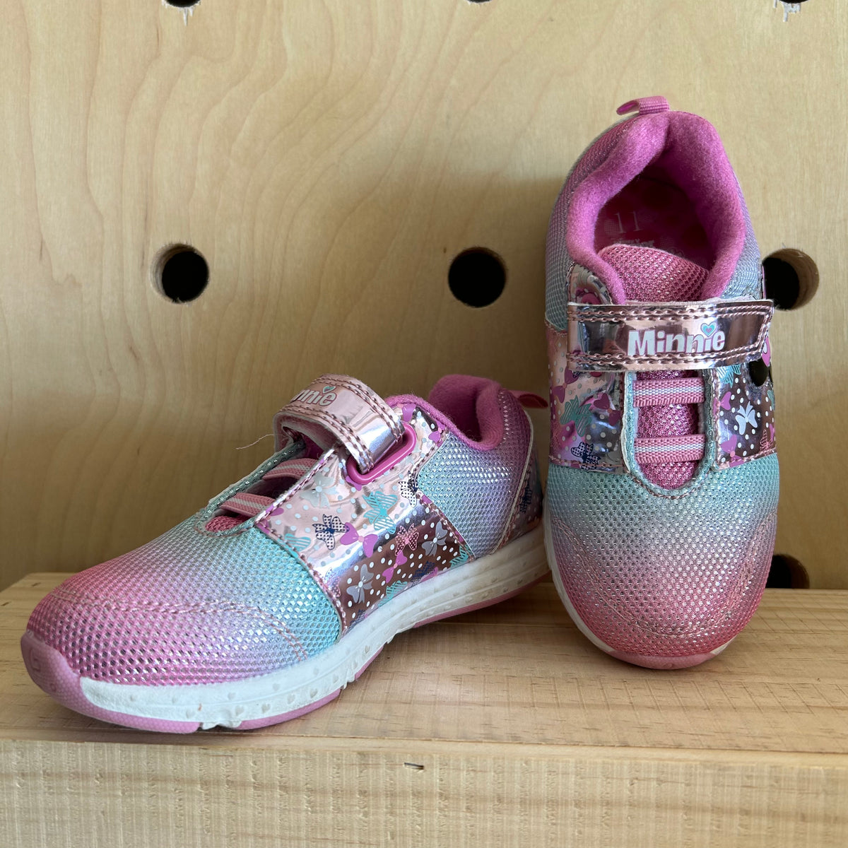 Minnie Mouse Light Up Shoes
