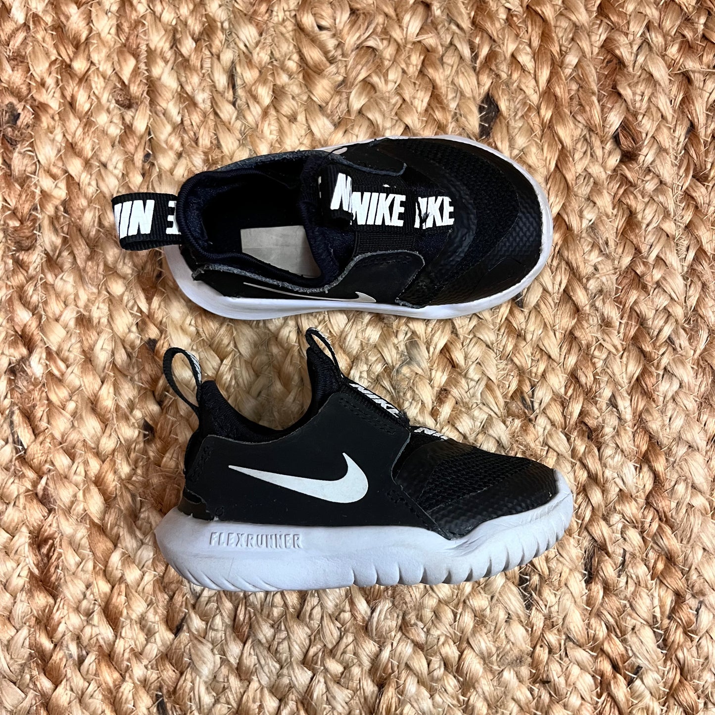 Black Flex Runner Sneakers
