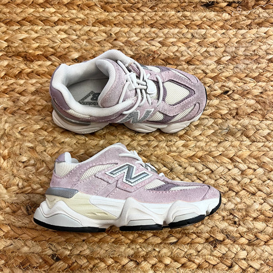 Dusty Rose 9060 Bungee Sneakers