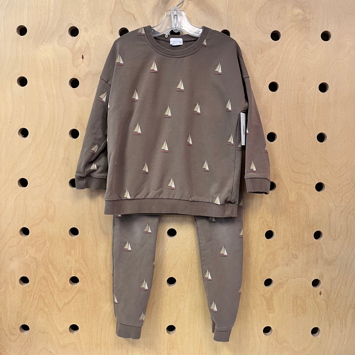 Brown Sailboats Pullover & Joggers Outfit