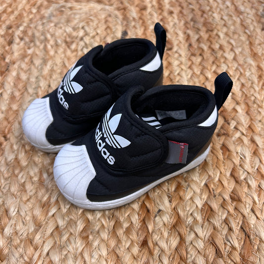 B&W Superstar 360 Puffy Boots
