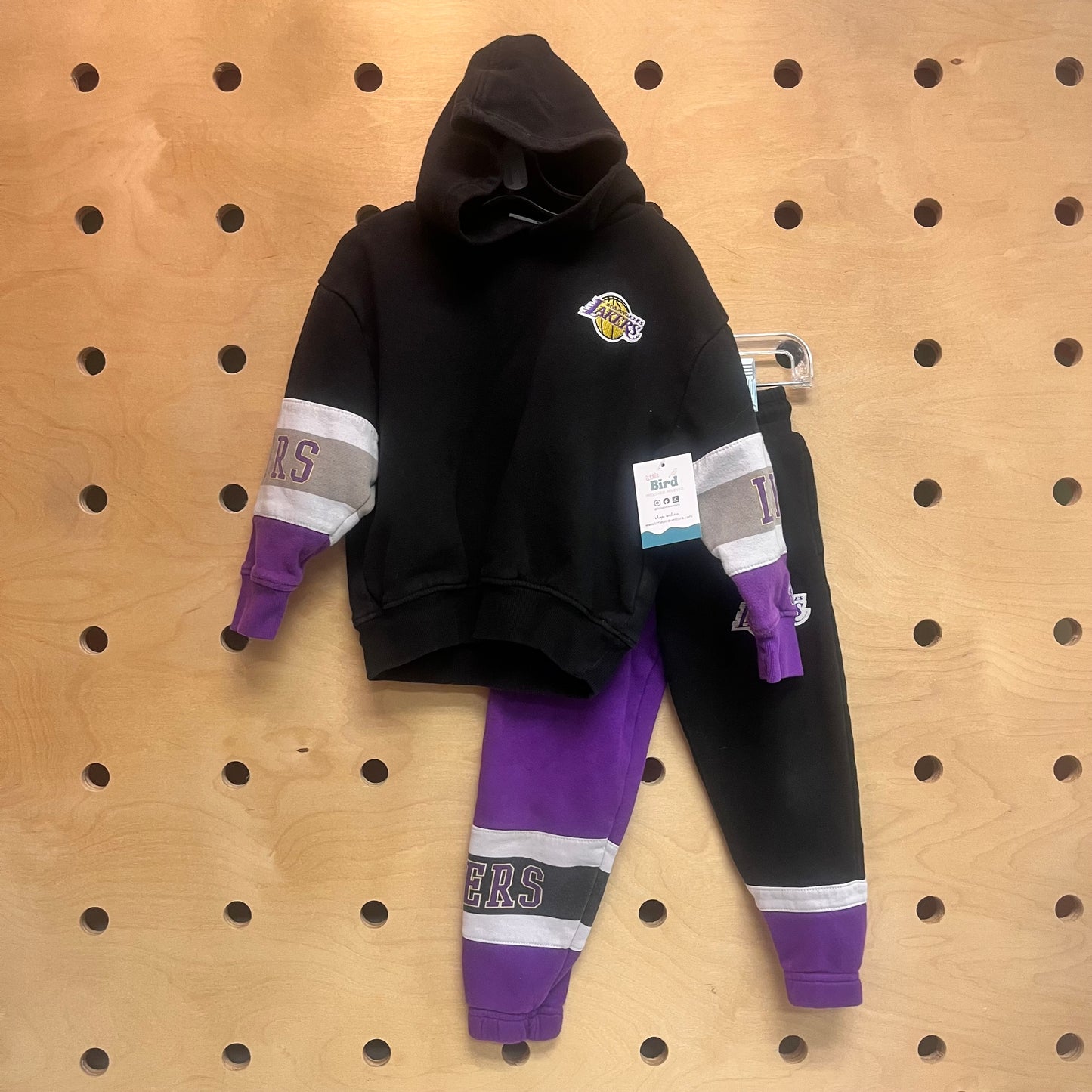 Black/Purple Lakers Hoodie Outfit
