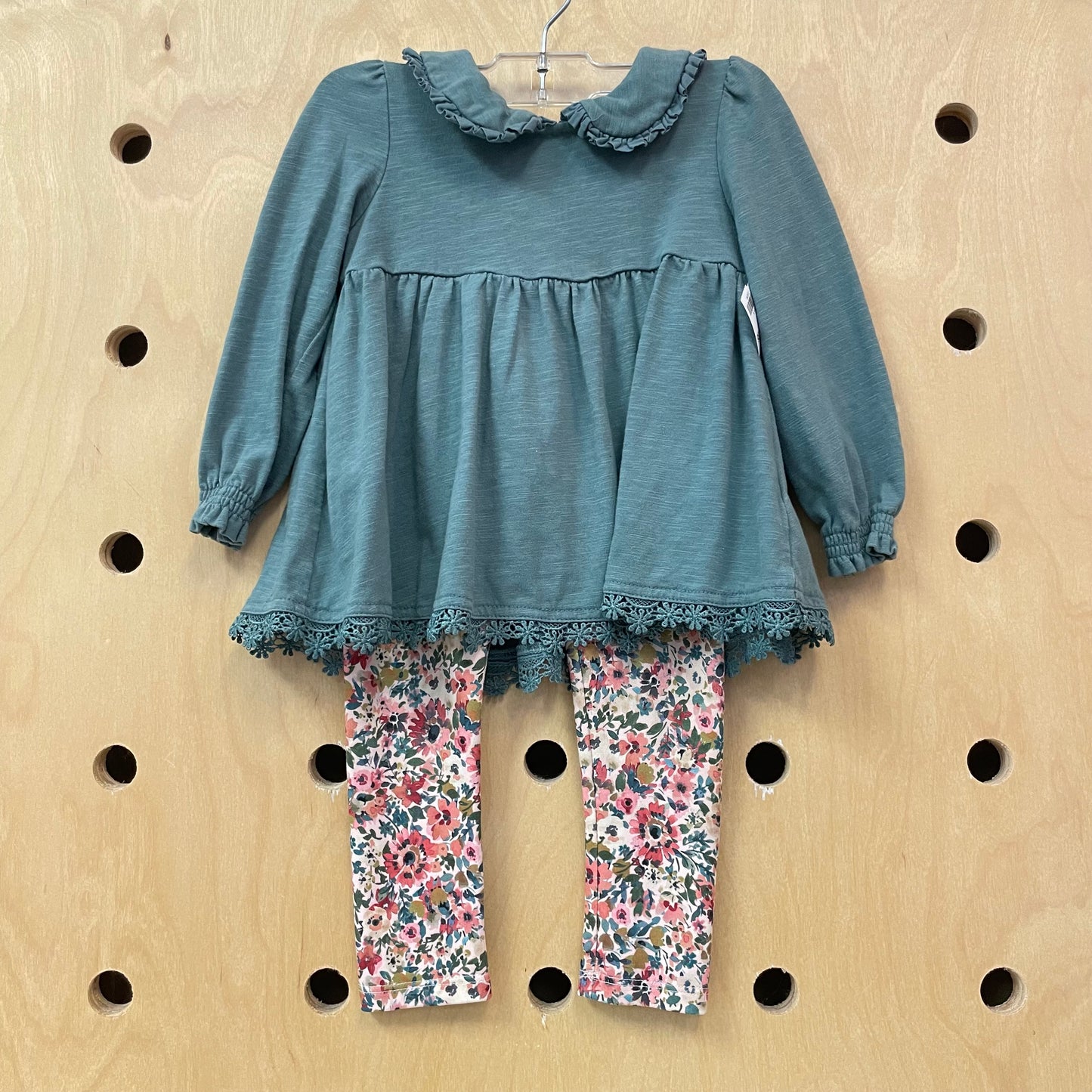 Green + Floral Outfit
