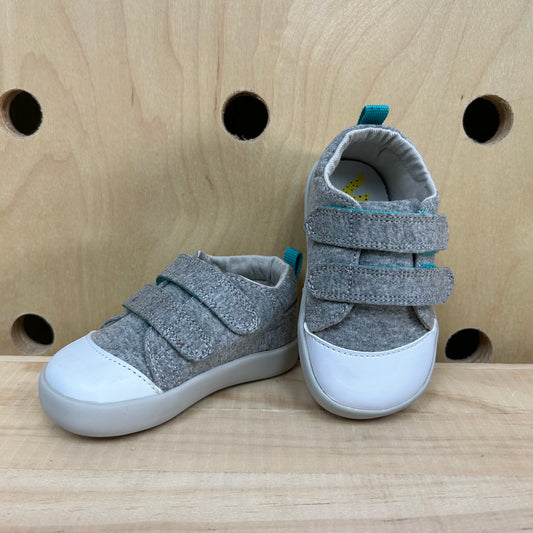 Grey Velcro First Walkers NEW!