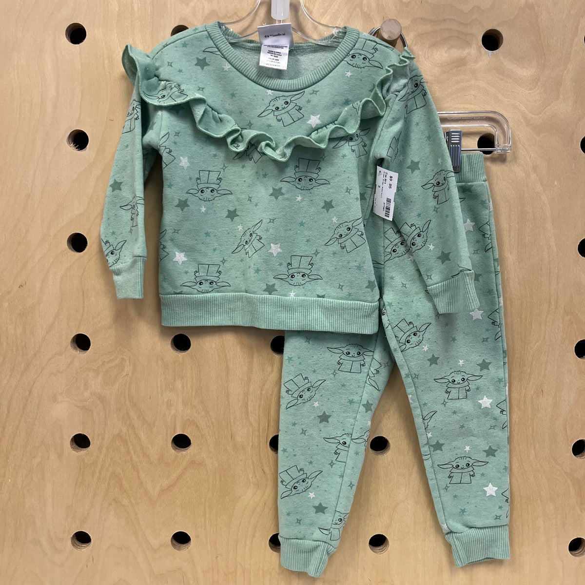 Green Grogu Outfit