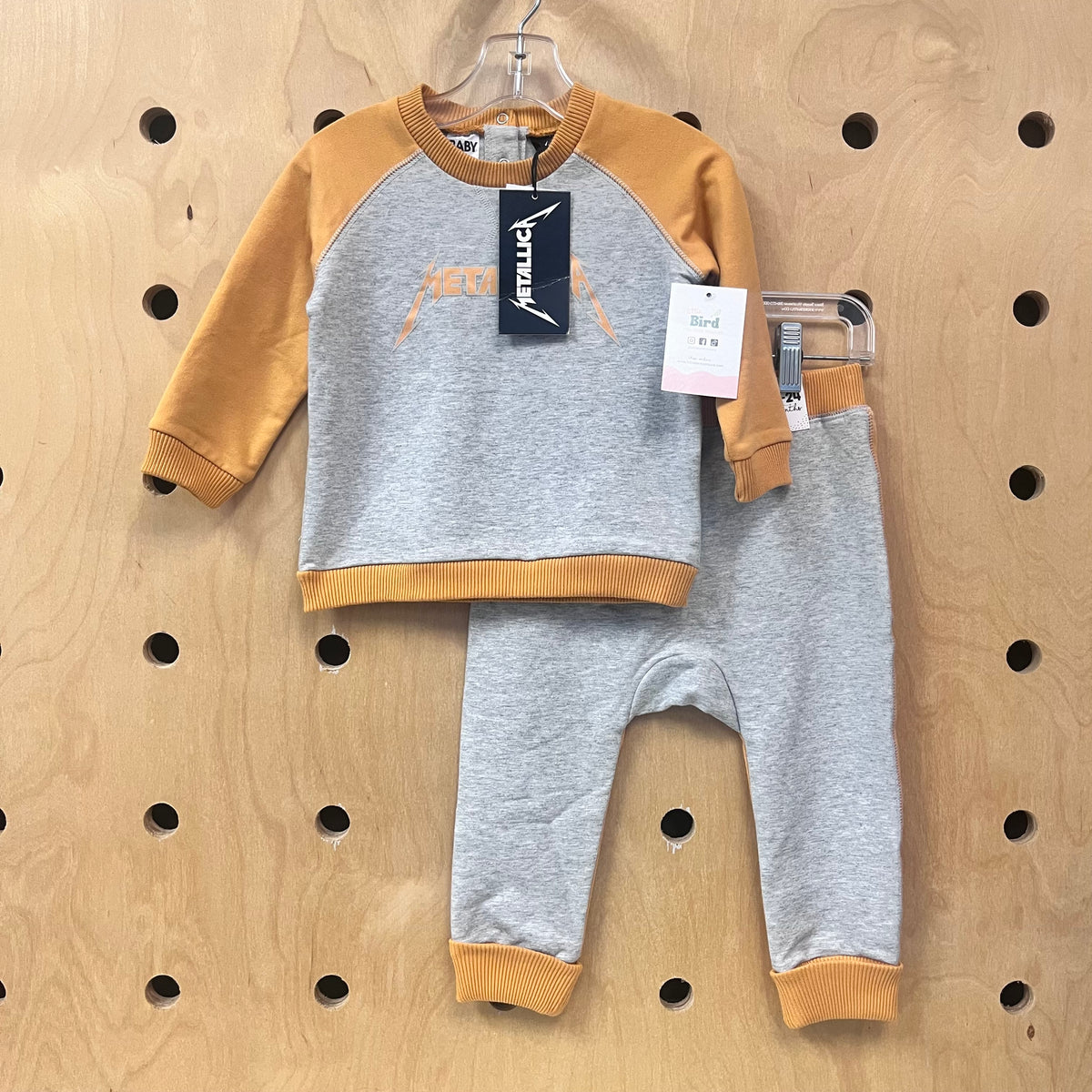 Mustard & Grey Metallica Logo Outfit NEW!