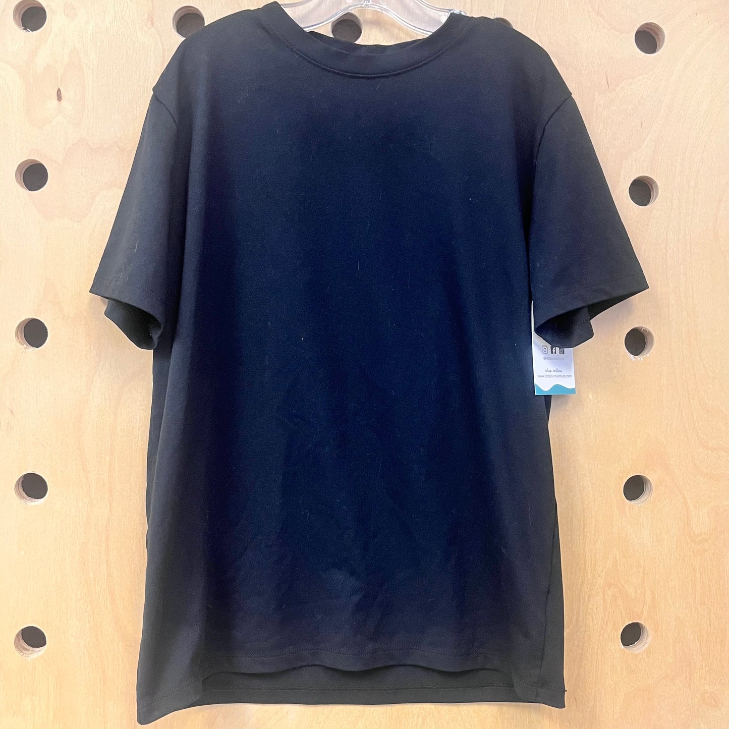 Black Tee