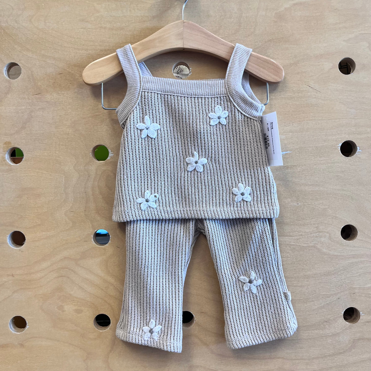 Tan Embroidered Flowers Knit Outfit