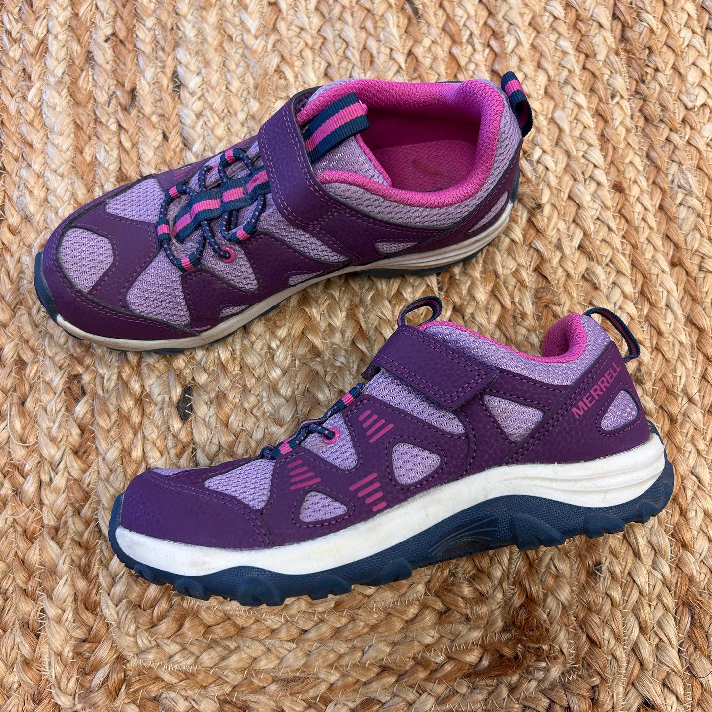 Purple Trail Chaser Hiking Shoes