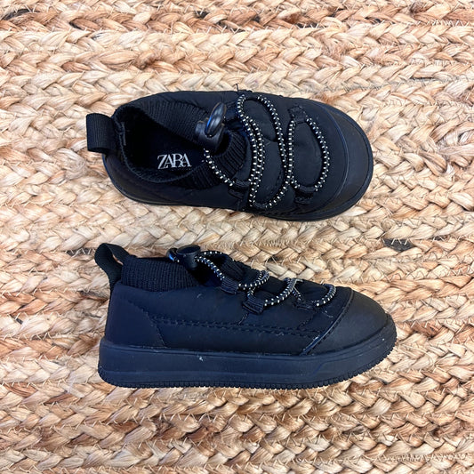 Black Bungee Sneakers