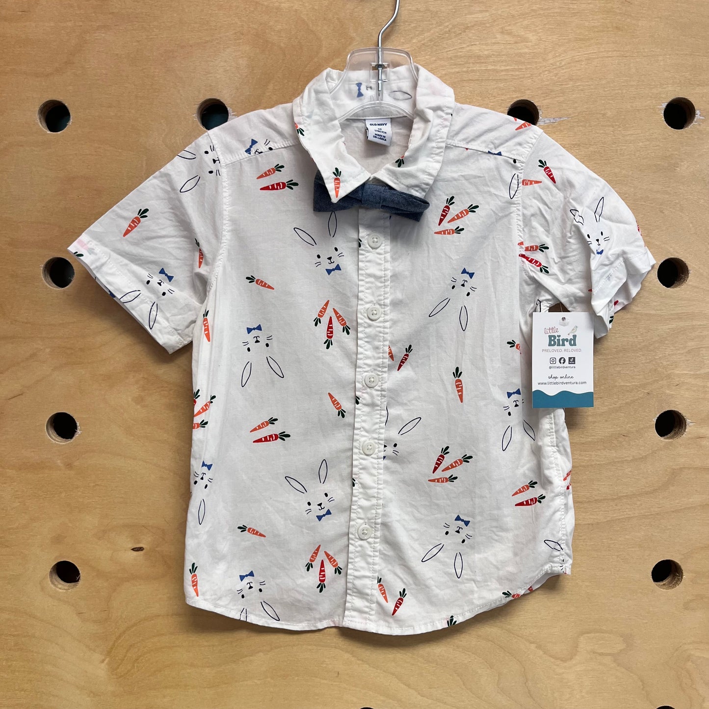 White Bunnies/Carrots Bowtie Button Up