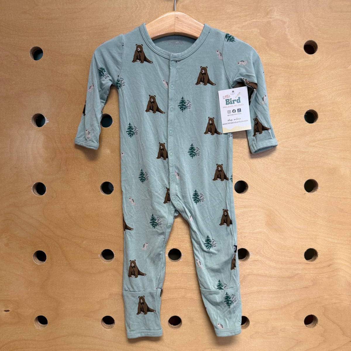 Green Bamboo Bears/Trees Snap Sleeper