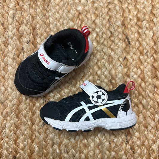 B&W 'Soccer Ball'  Running Sneakers